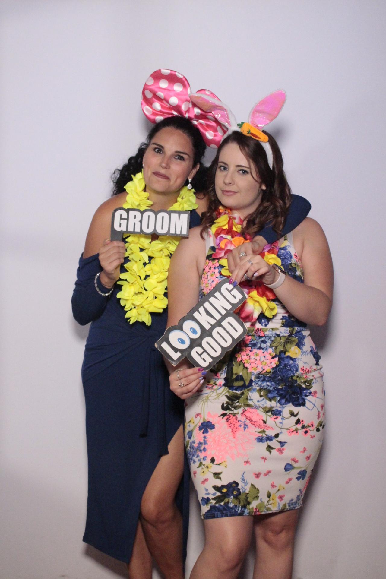 Gemma & Scott's Wedding | View more photos from the event at gallery.myphotoboothexperience.co.uk/u/MyPhotoBoothExperienceLtd/Gemma-Scotts-Wedding